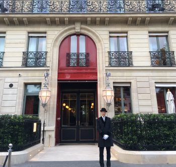 Combien devrais-je donner un pourboire en Europe? Étiquette de gratification appropriée