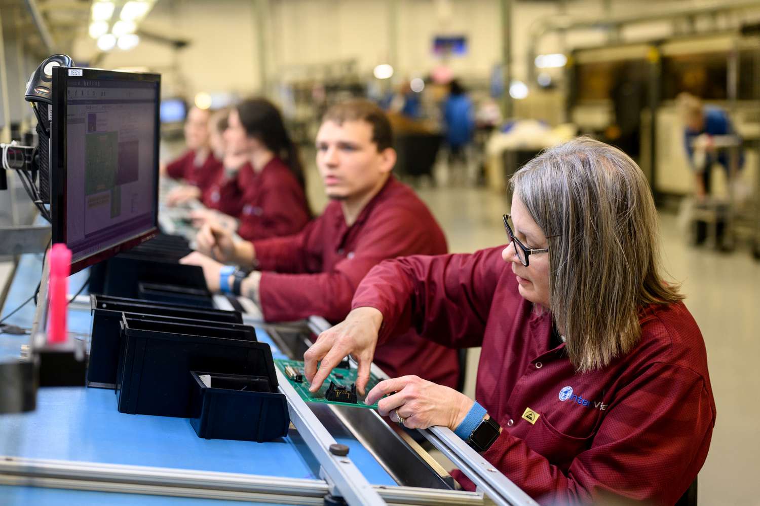 Les préoccupations économiques montent comme enquête, les fabricants s'attendent à des pressions de prix