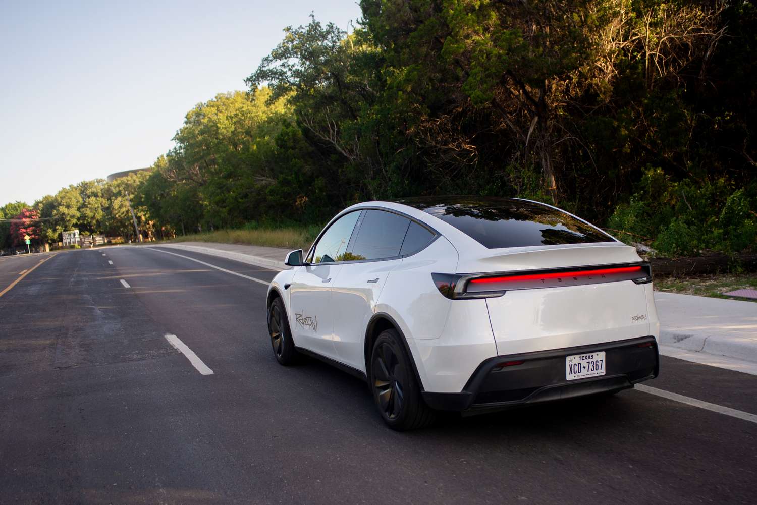 Vous voulez être un pilote de test Tesla? Voici plus sur le travail, y compris le salaire