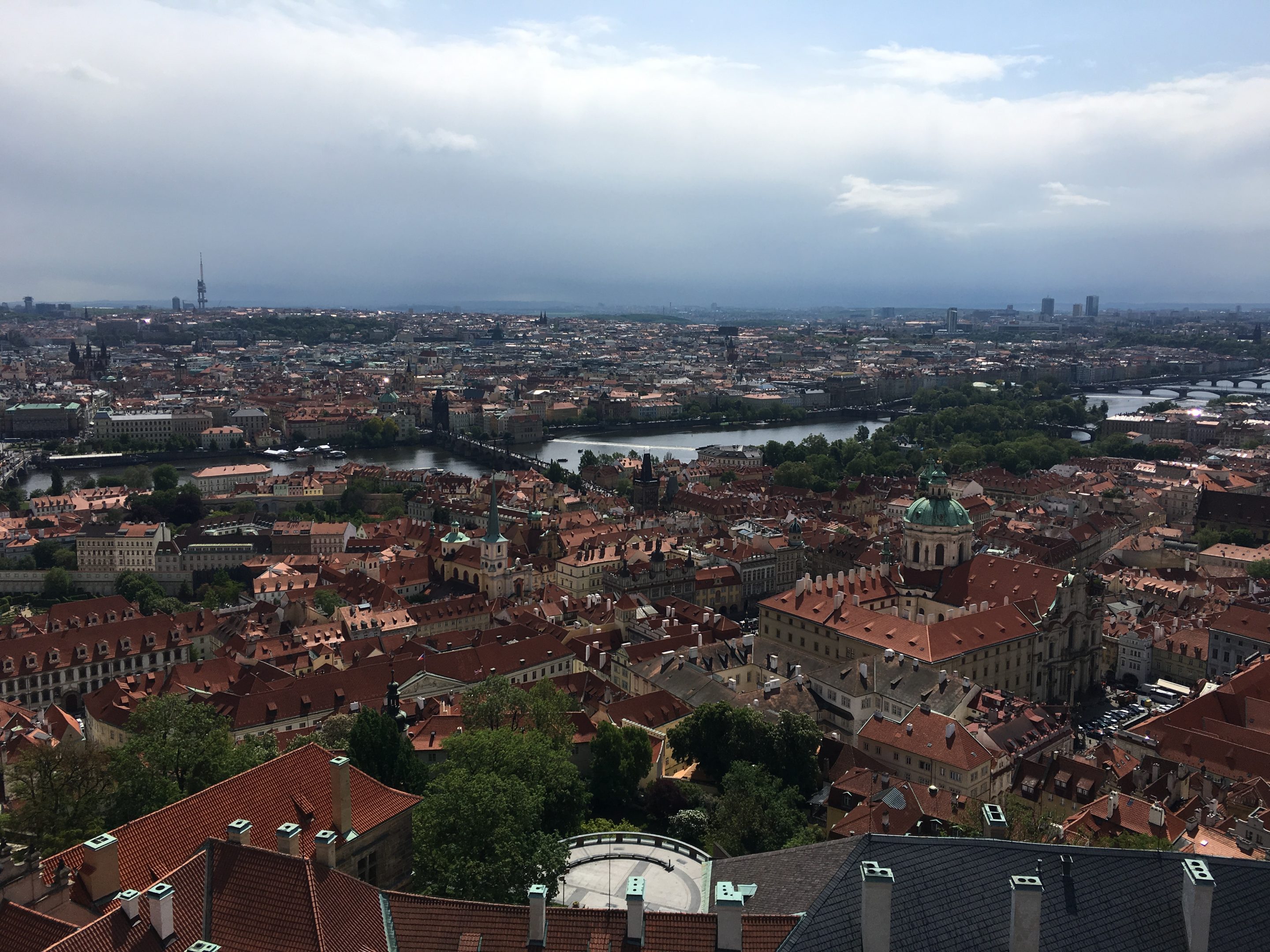 Ville de Prague au sommet du château de Prague