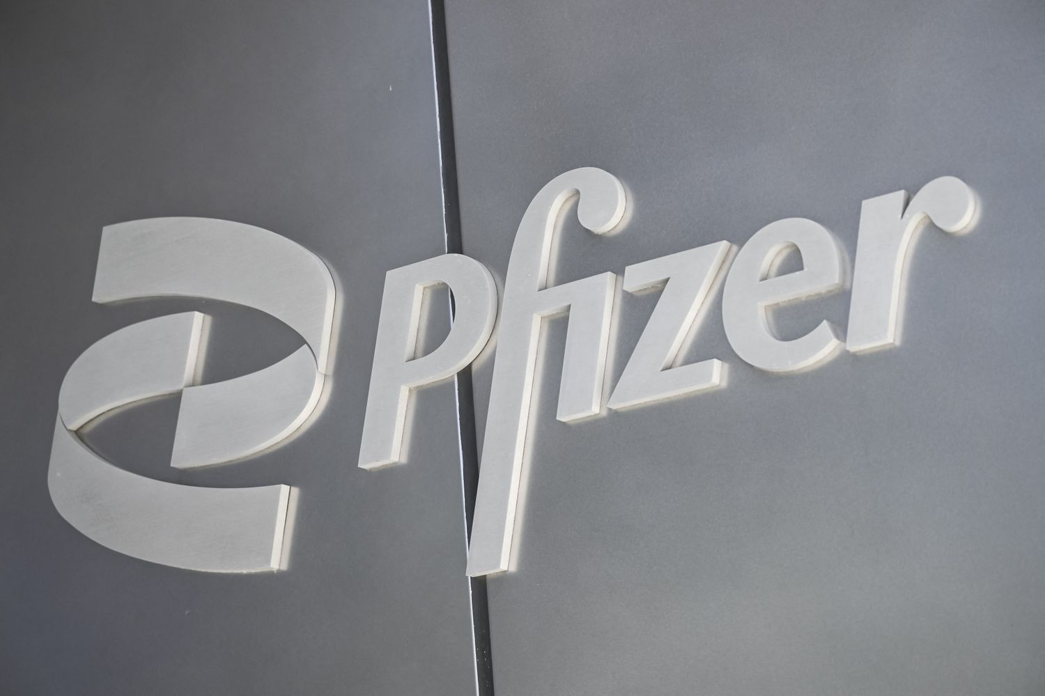 Préparez-vous pour Trumprx: Trump annonce un accord avec Pfizer pour réduire les prix des médicaments américains