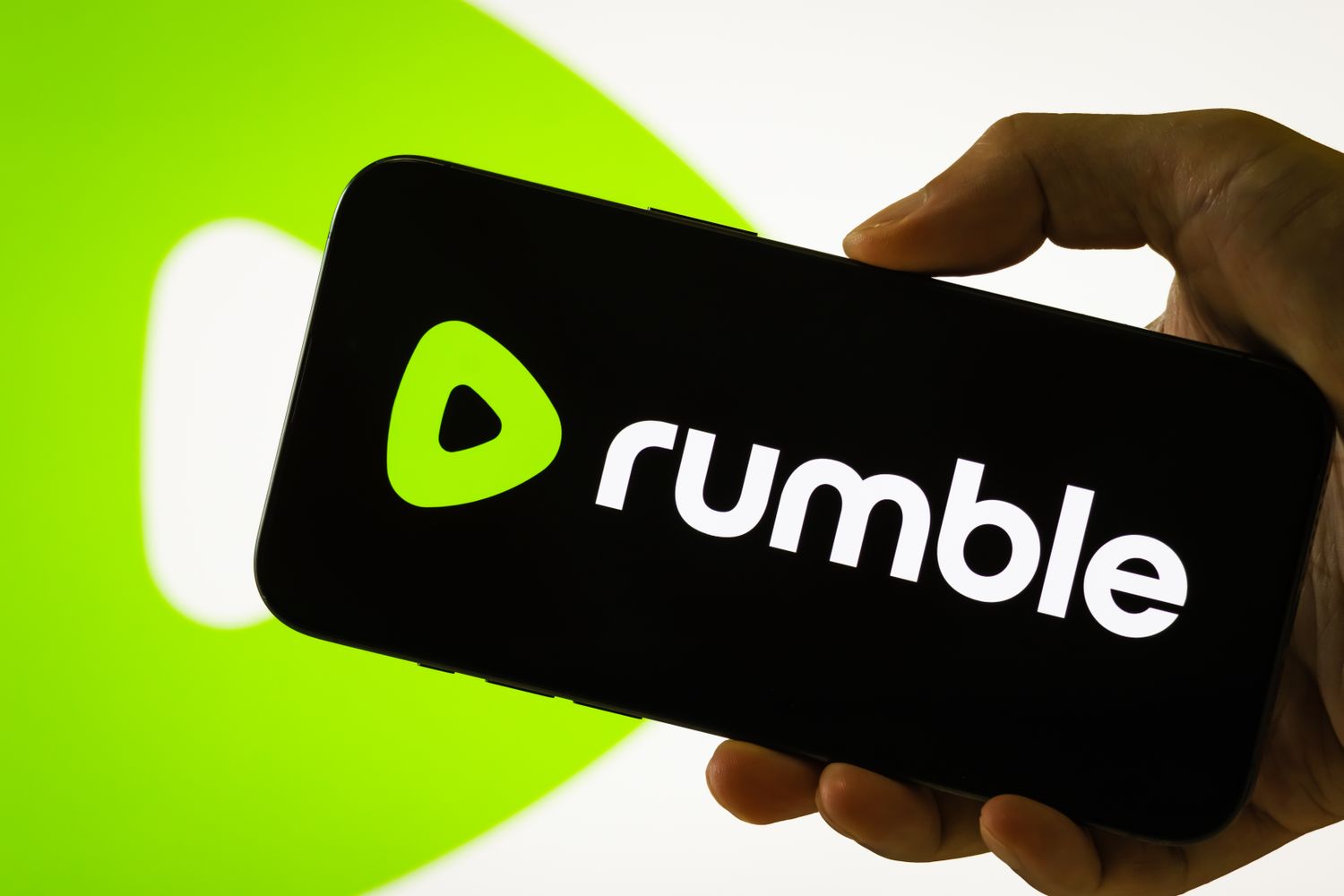 Rumble Stock s'échappe après que le site de partage de vidéos s'associe à Perplexity