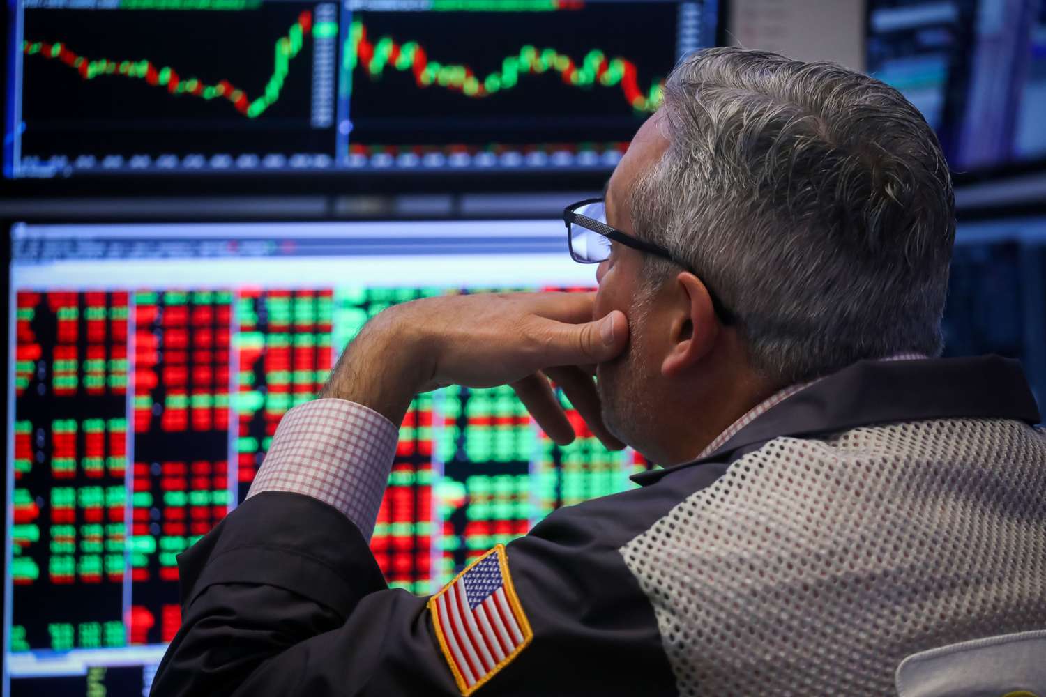 Ces analystes prédisent une vente massive de l’IA. Voici les transactions long-short qu'ils suggèrent