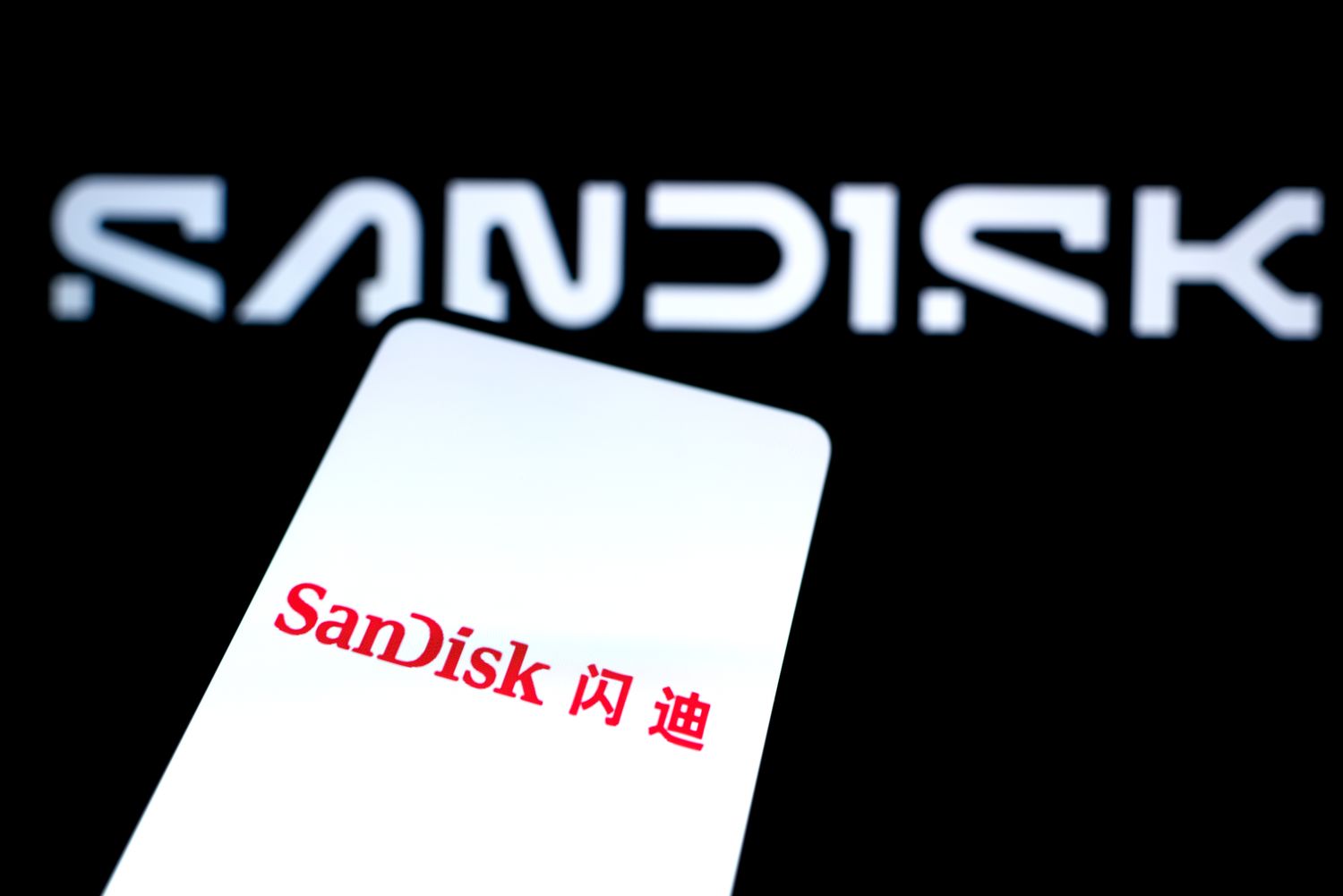 Sandisk rejoint le S&P 500 aujourd'hui. Son action a connu un énorme gain cette année.