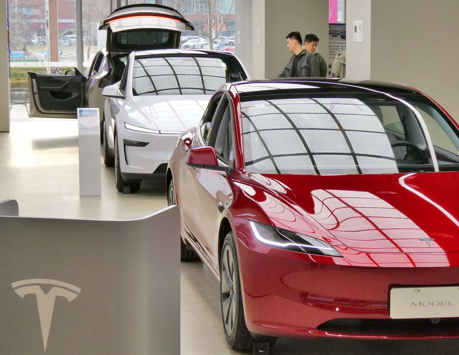 L'action Tesla augmente grâce à un nouveau vote de confiance de Wall Street