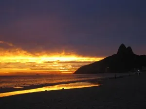 rio-coucher de soleil-ipanema Rio De Janeiro Coucher De Soleil Sur Les Flavelas