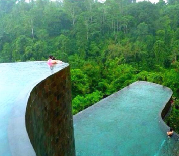 Piscine à débordement pour la vie à la retraite, Bali Indonésie